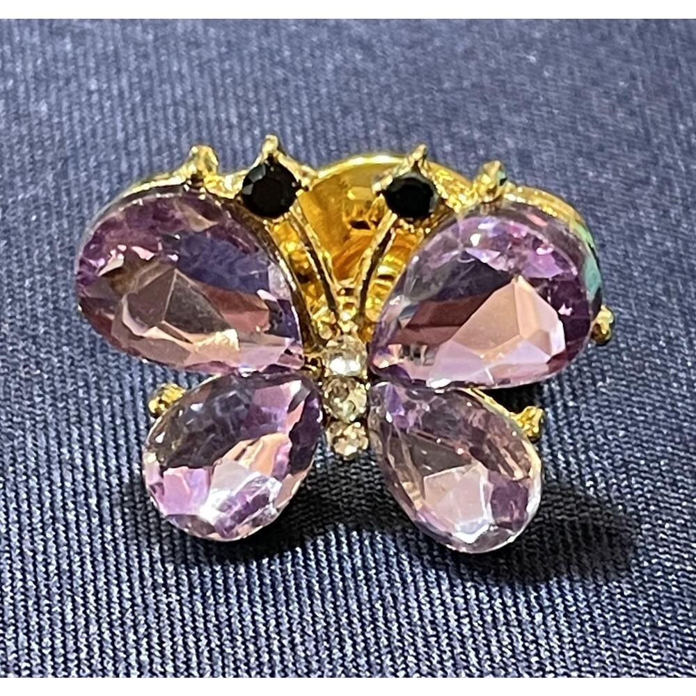 NWOT Purple Butterfly Brooch Lapel Pin Crystal Lavender Gold Toned